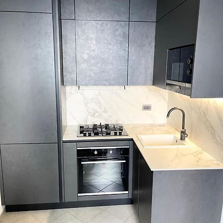Bilocale Zona Navigli Apartment Milan Bagian luar foto